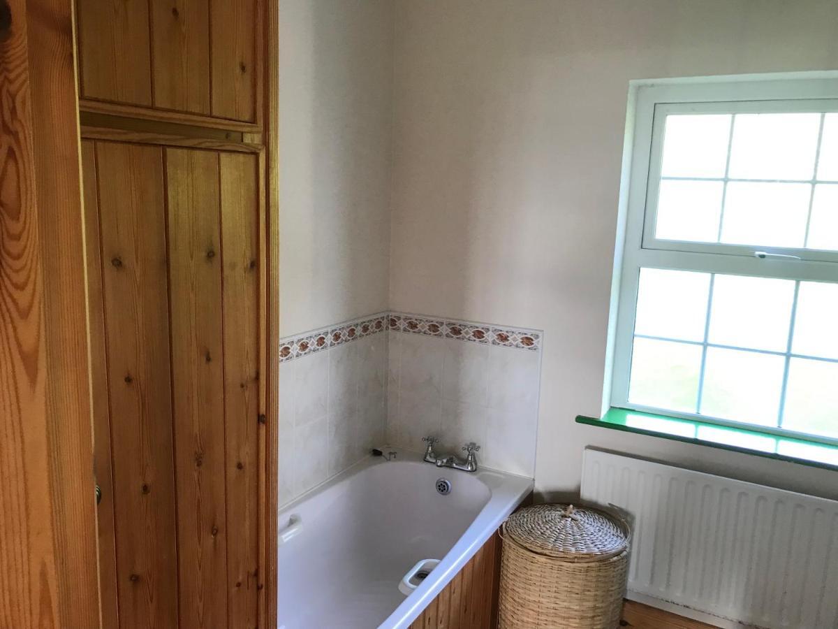 Carraigin Ban Villa Toormakeady Ngoại thất bức ảnh